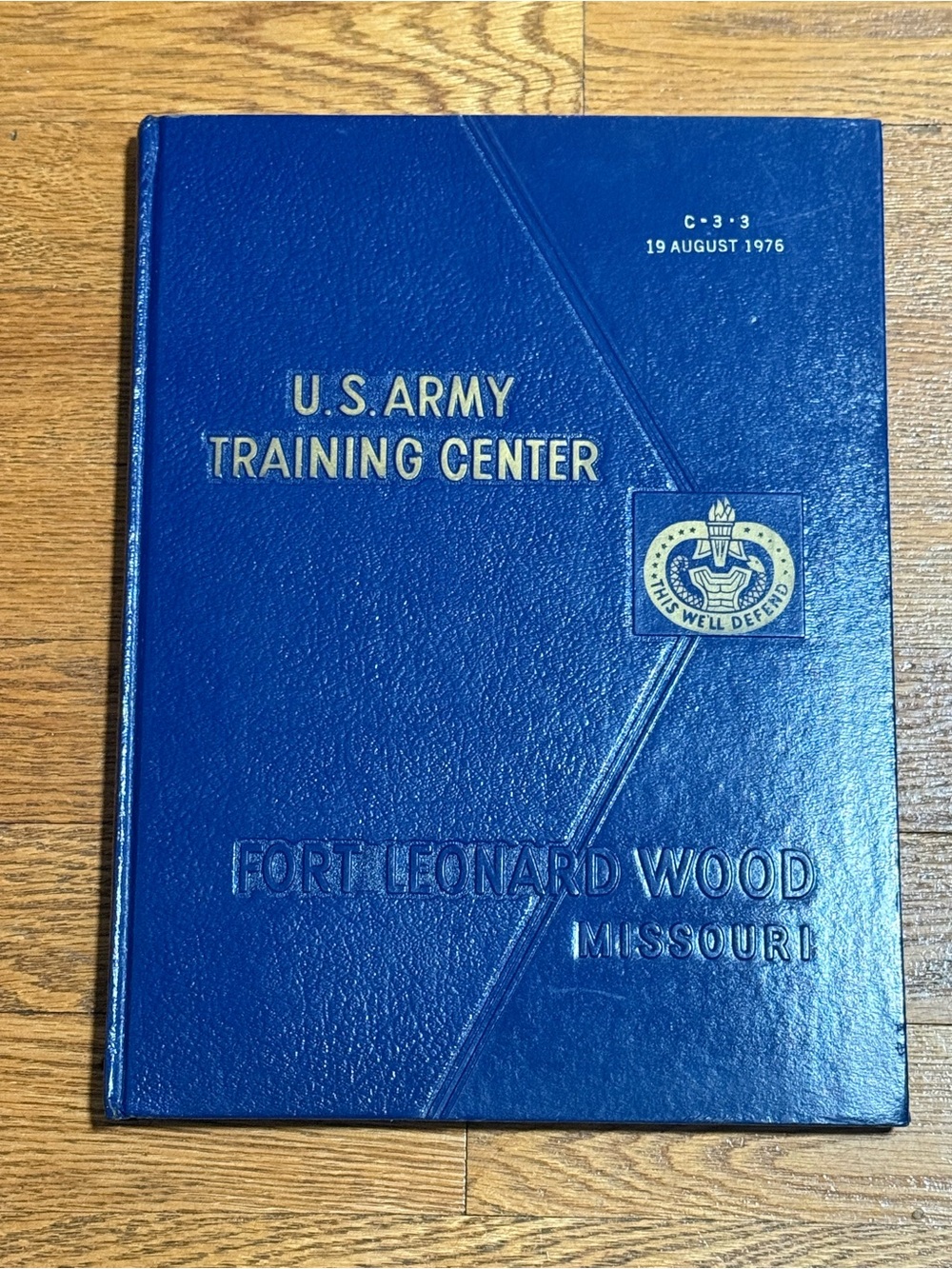 US Army Fort Leonard Wood Missouri 1976 Basic Training Yearbook C-3-3 Military
